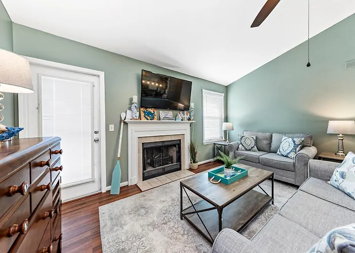 Cozy Budget Friendly Close To The
