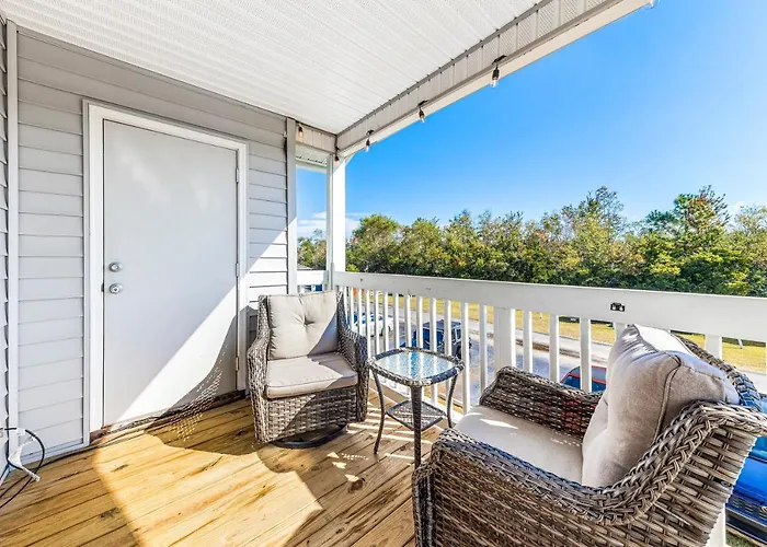 Cozy Budget Friendly Close To The *
